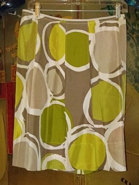 Vintage So Cute Banana Republic A-Line Skirt in Olive Green, Taupe & White